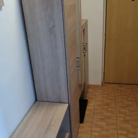 Apartman 819 Apartment *